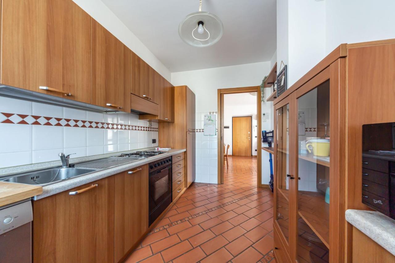 Cozy Apt - Private Parking & Terrace *