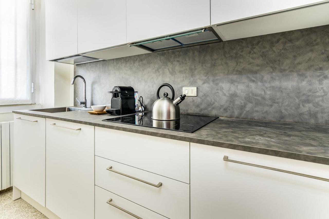 Apartment Beplace In Porta Garibaldi