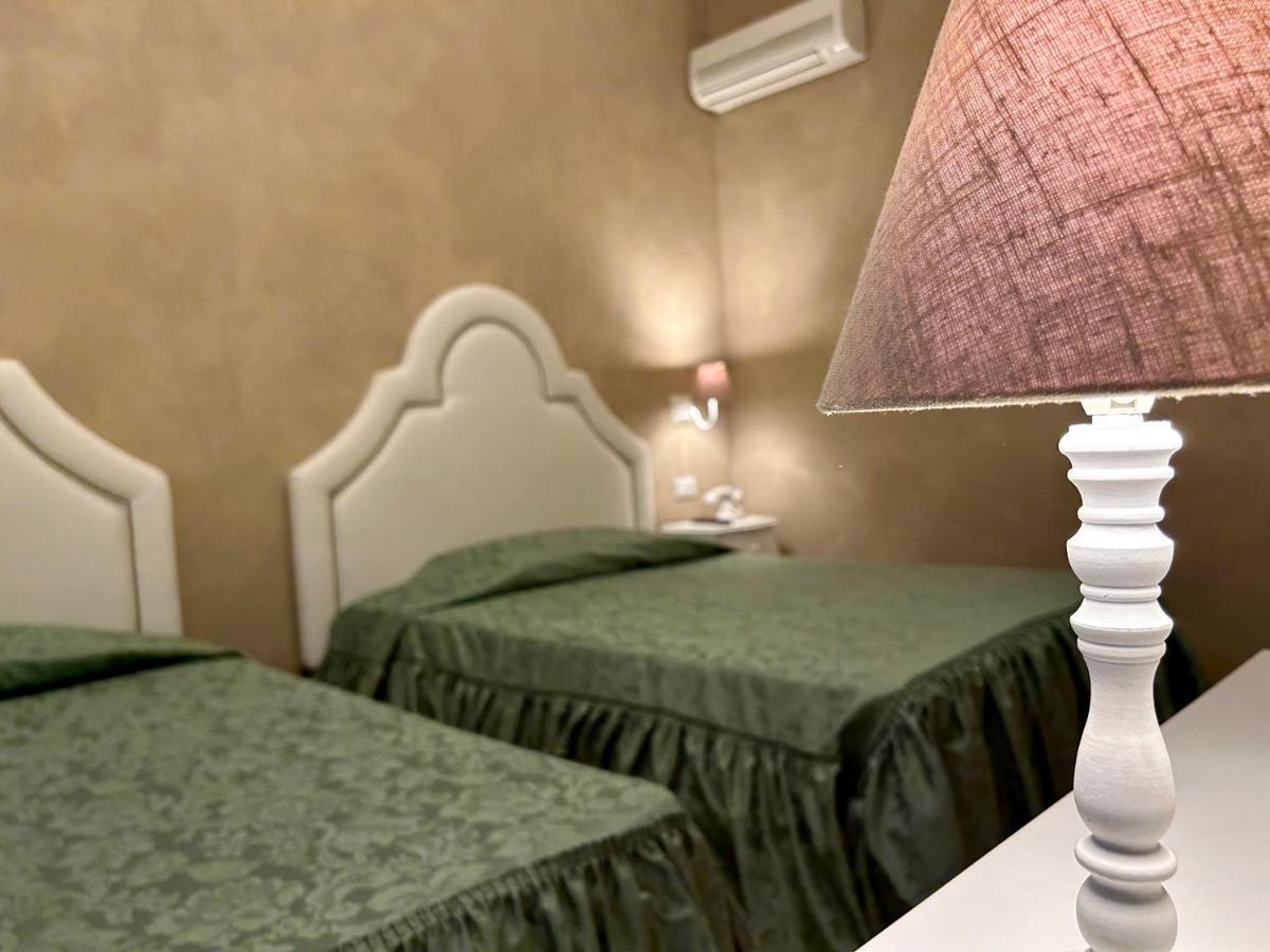 Boutique Calais Hotel