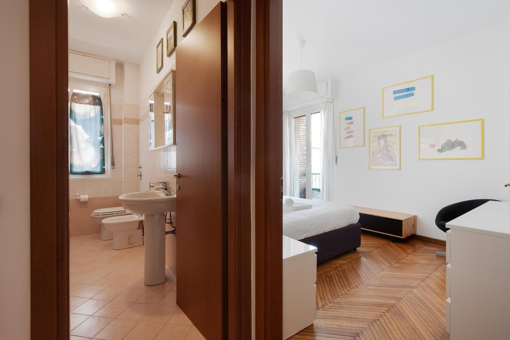 Apartment Guesthost - M1 Pasteur With Balcony