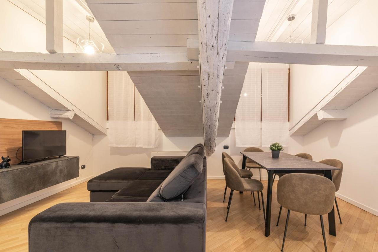 Brera Flat Near Duomo Milan