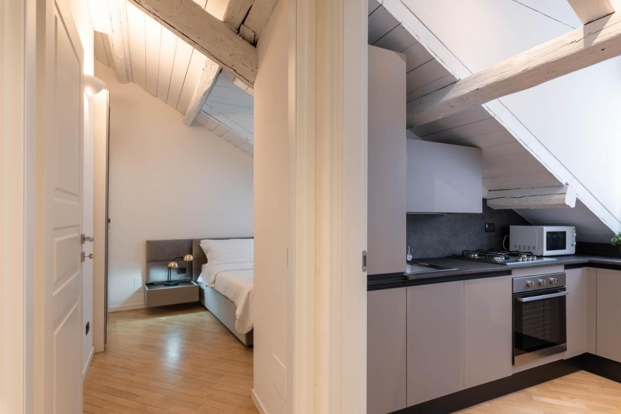 Brera Flat Near Duomo *