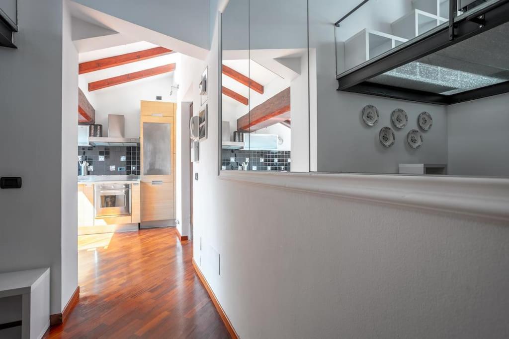 De Amicis' Nest - Center Apartamento