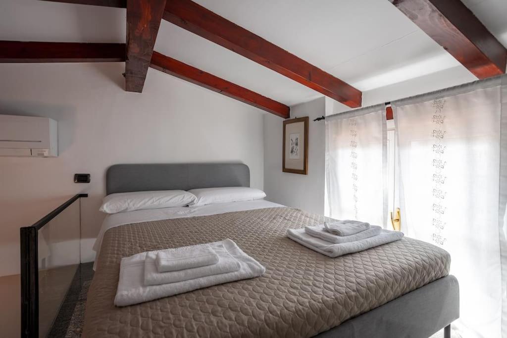 De Amicis' Nest - Center Apartamento Milão