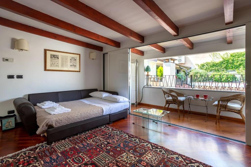 De Amicis' Nest - Center
