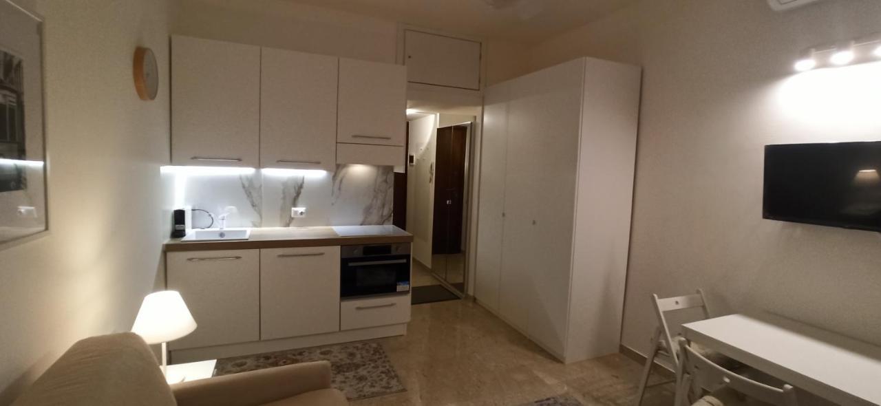 Apartment Smart Porta Venezia Fashion District Milan