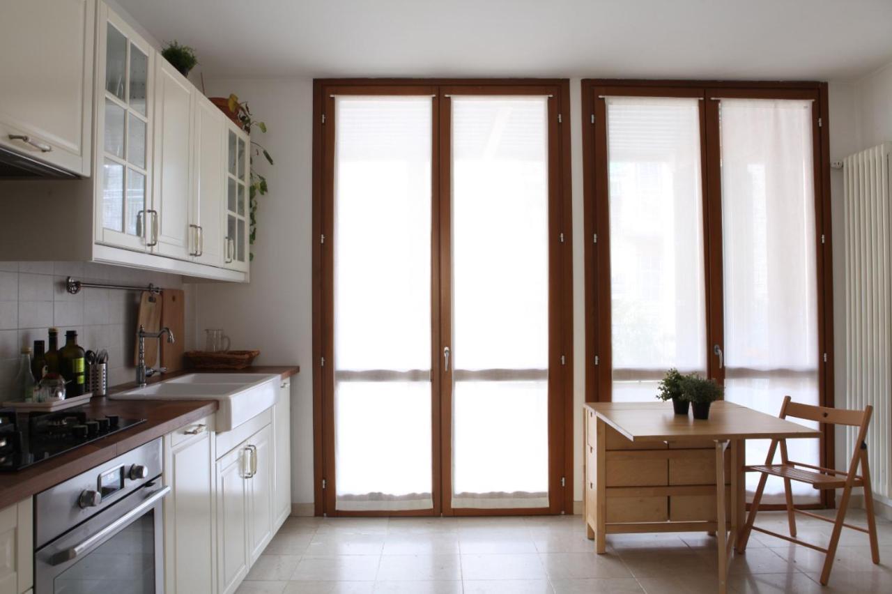 Apartment Terrace Close To Metro Station Mailand