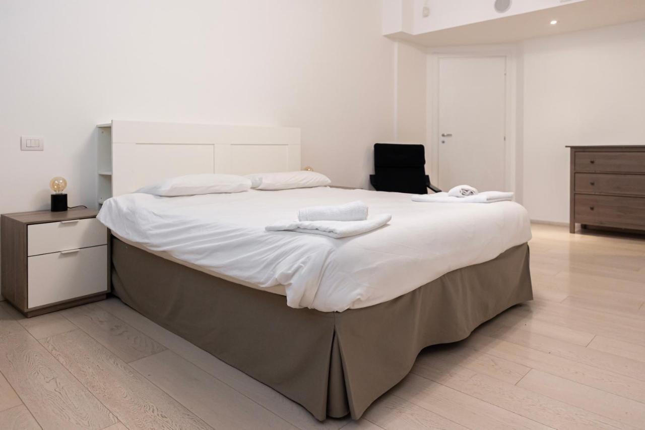 Elegante E Spazioso Quadrilocale In Porta Venezia
