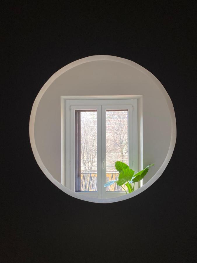Apartment Bilocale Di Design Con Vista In Crocetta Quadronno Milan
