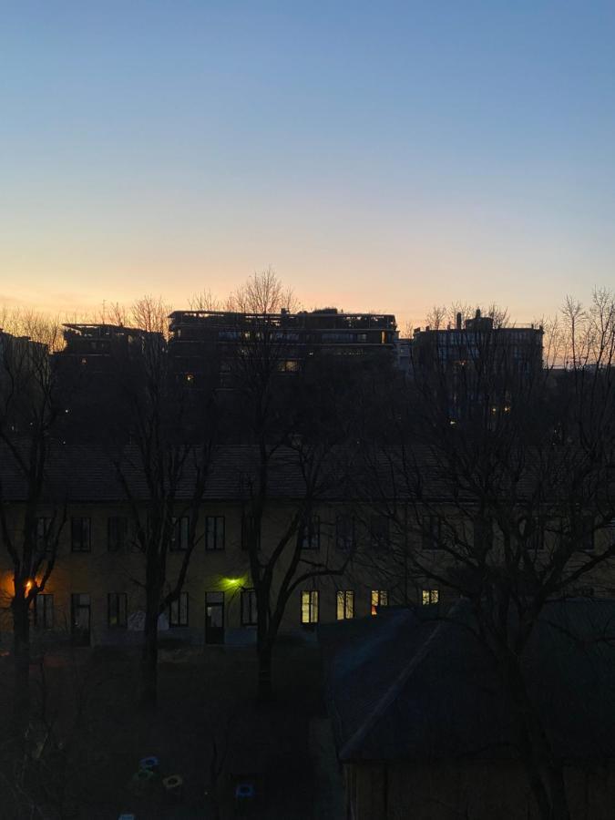 Bilocale Di Design Con Vista In Crocetta Quadronno Apartment Milan