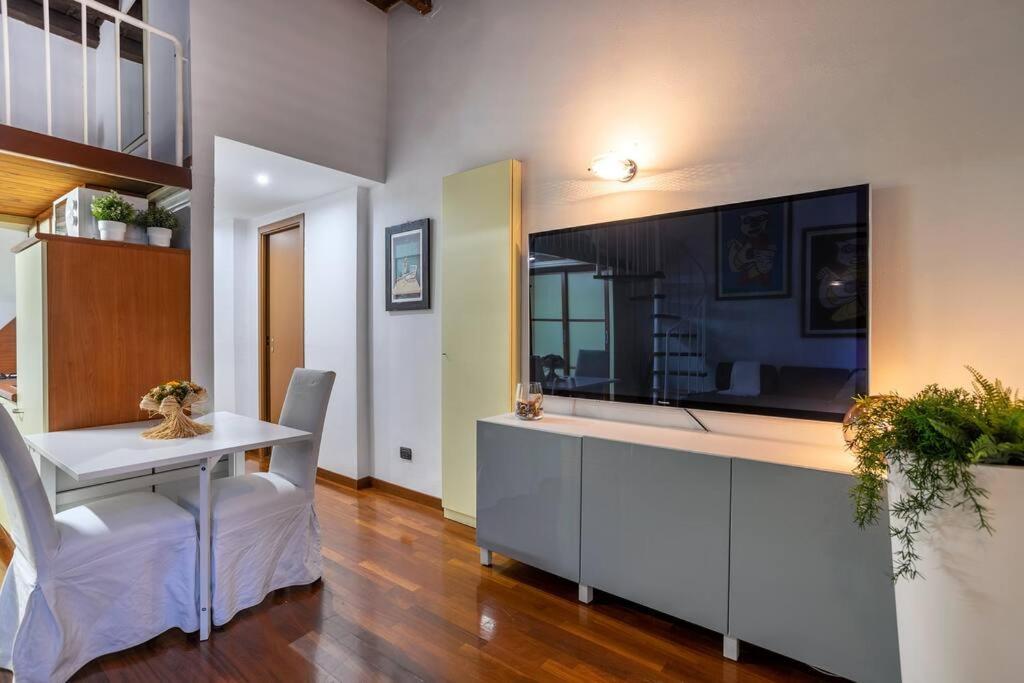 Apartment Moscova-duomo Loft Wifi, Netflix & Design Milan