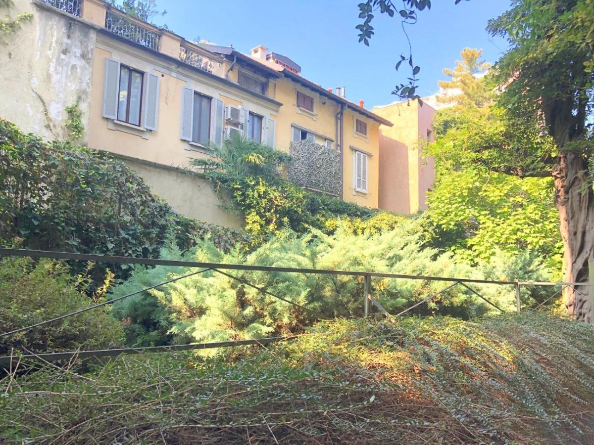 San Babila - Luxury Milanese Apartamento *