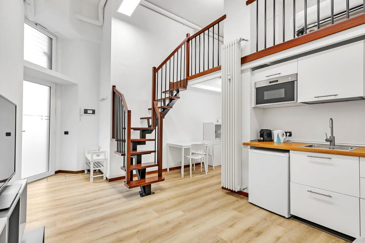Loft Daiquiri Nel Centro Di Milano, Via Sottocorno, Porta Vittoria * Mailand