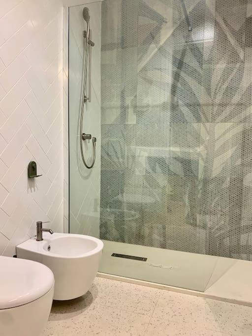 Apartment Lovely Flat In Bocconi Mailand