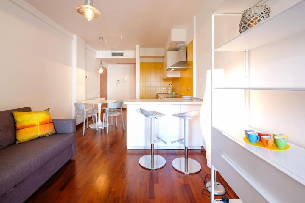 Apartment Cozy With Spacious Veranda *