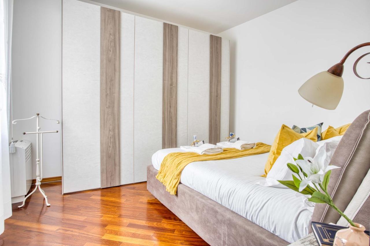 Casa Tricolore Apartamento Milão
