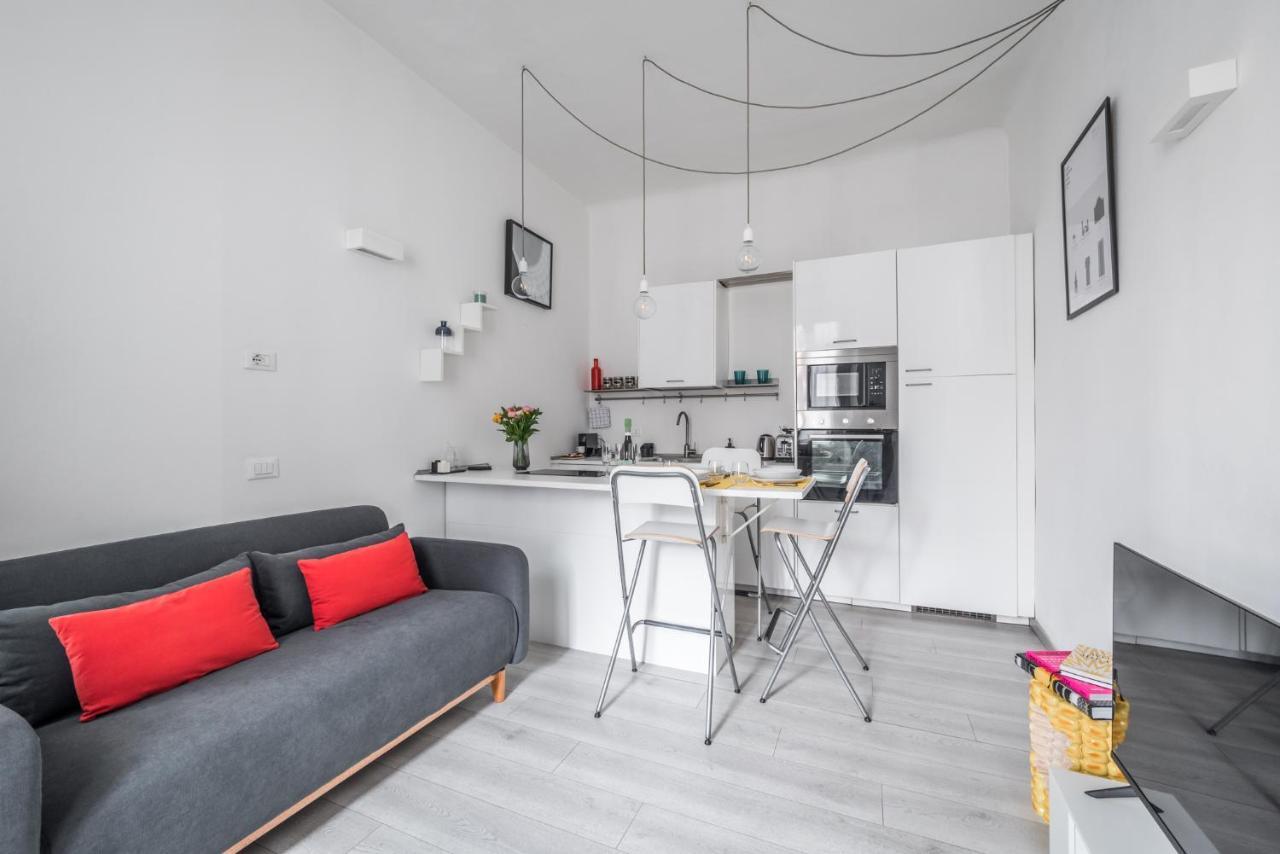 The Minimal Chic - Isola District Milan