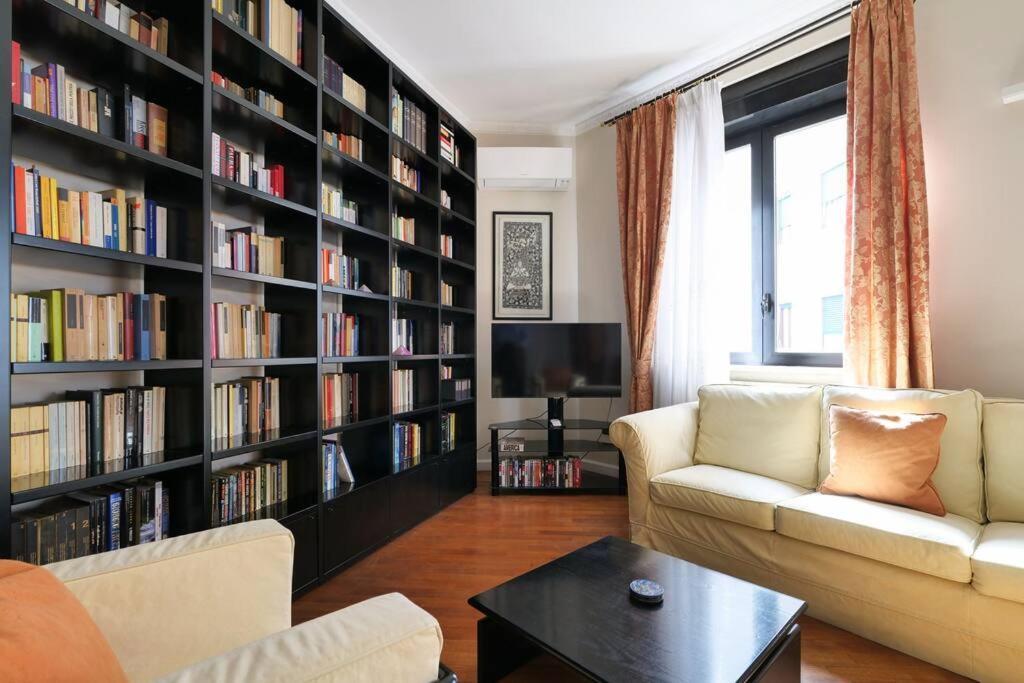 Large And Elegant In Missori Duomo Apartment *
