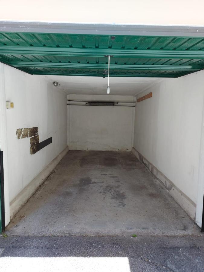 - Parking And Comfort - Spacious Up To 8 Pax Mailand