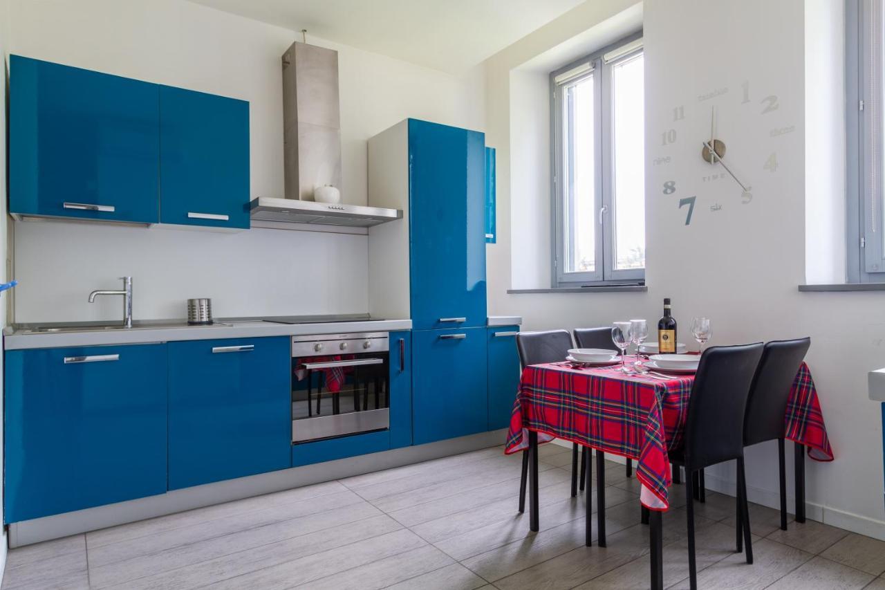 Lux Metro M2 Apartment Milan