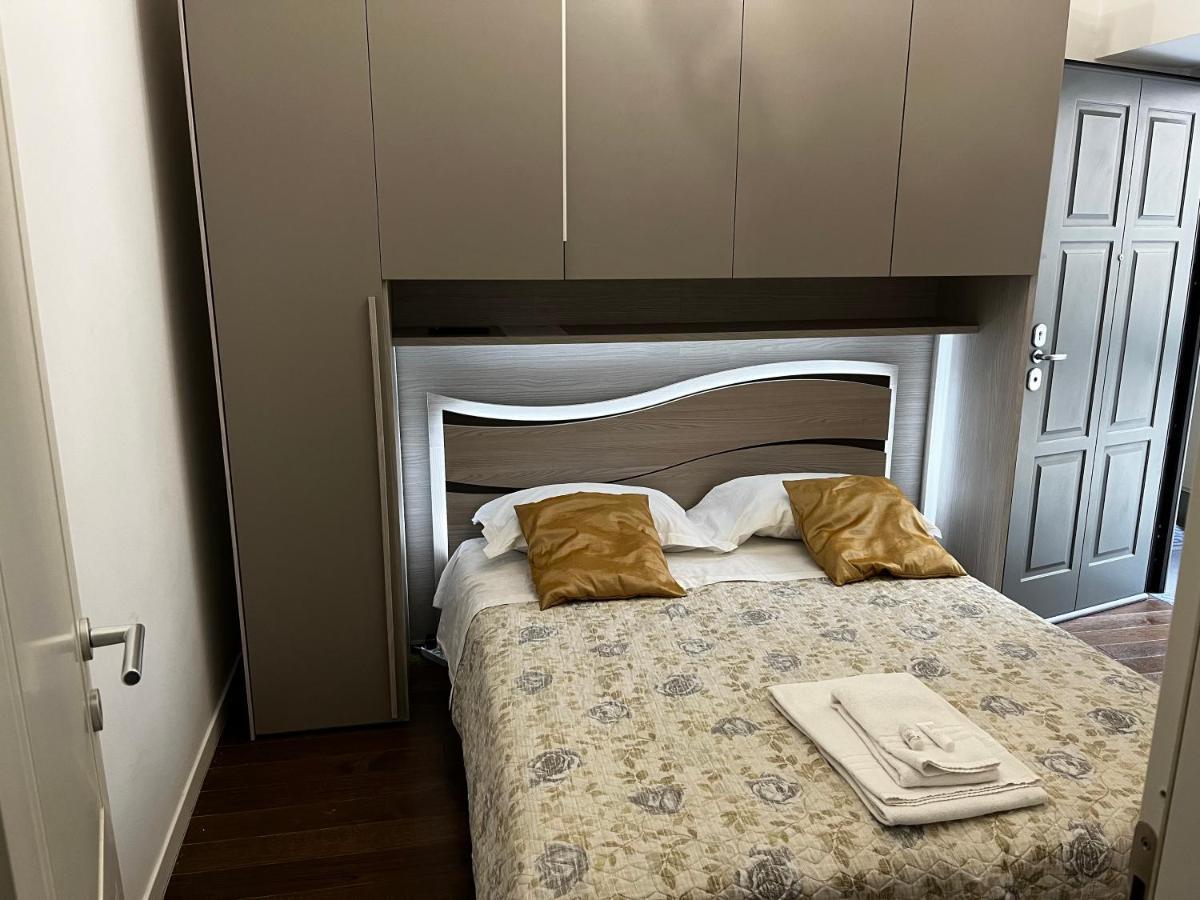 Apartment Splendido Trilocale Zona Isola Mailand
