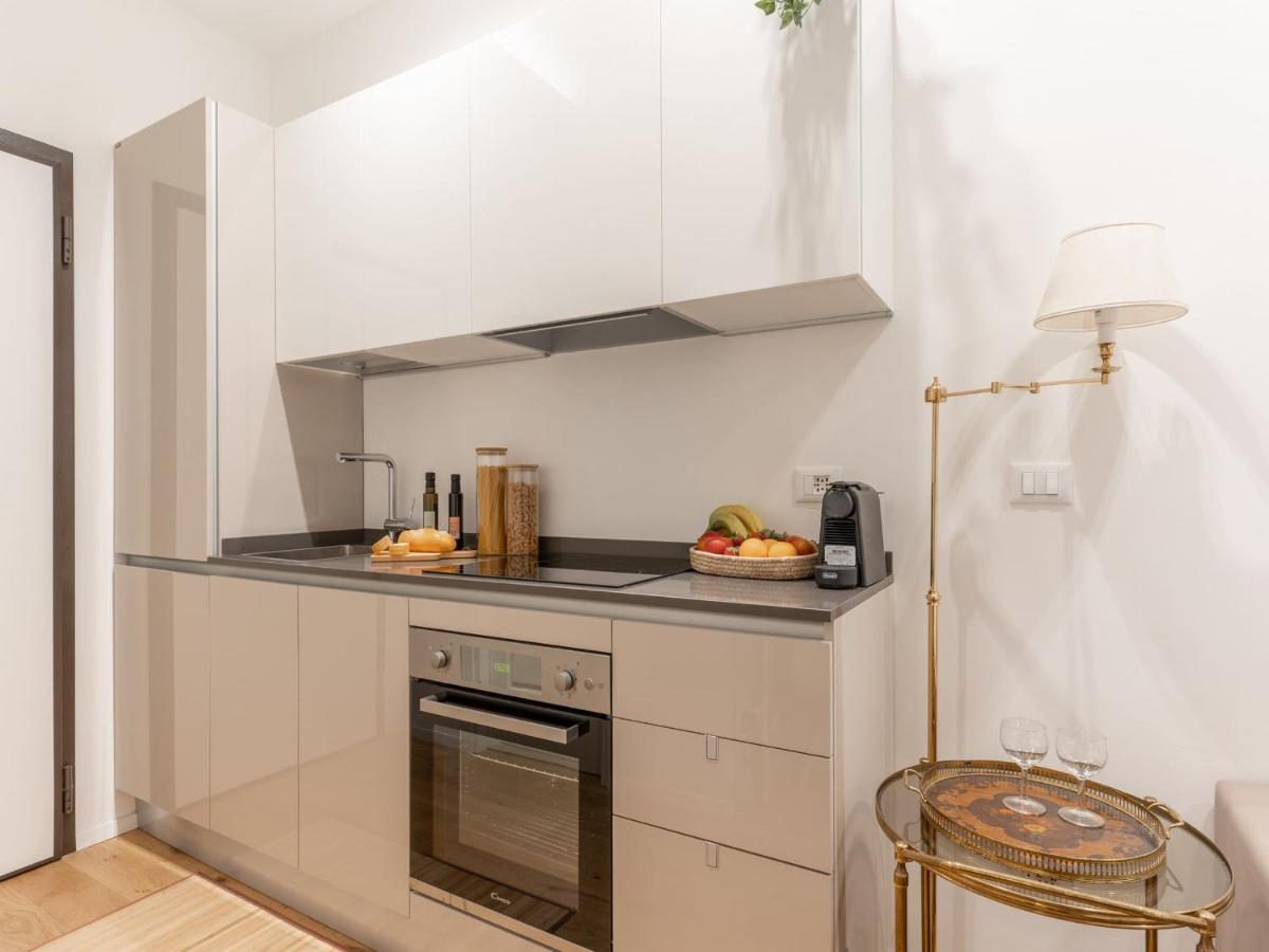 The Rent - Gorgeous One-bedroom In Ticinese Apartamento