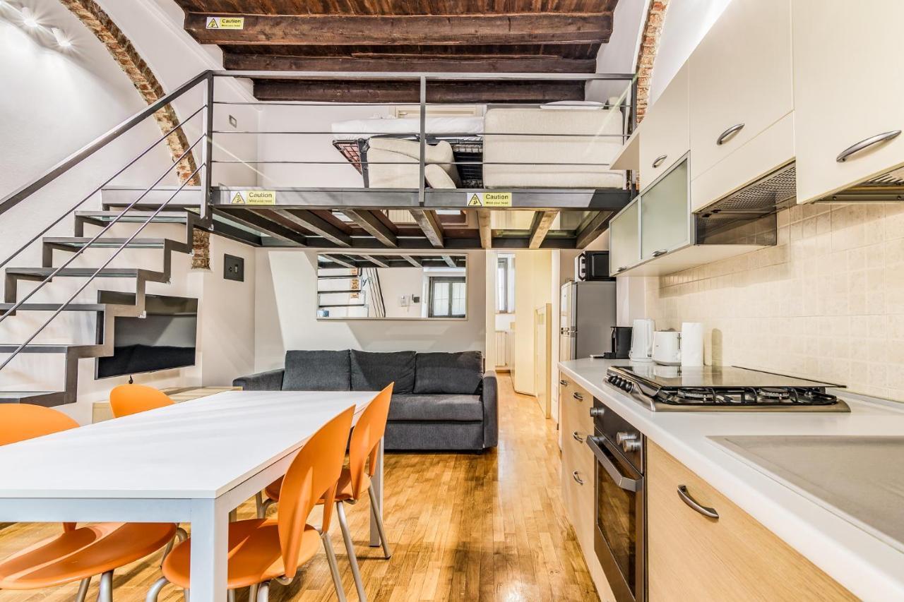 Ferrari Apartamento Milão