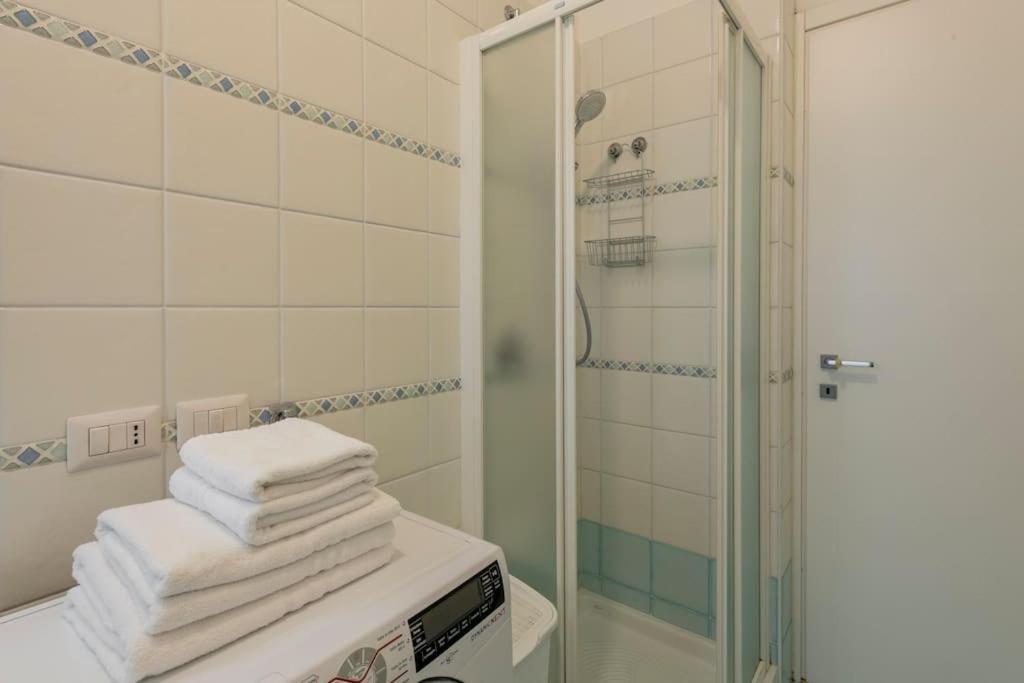 Apartment Bnbutler - Strigelli, 13 - Accogliente Bilocale Con Balcone
