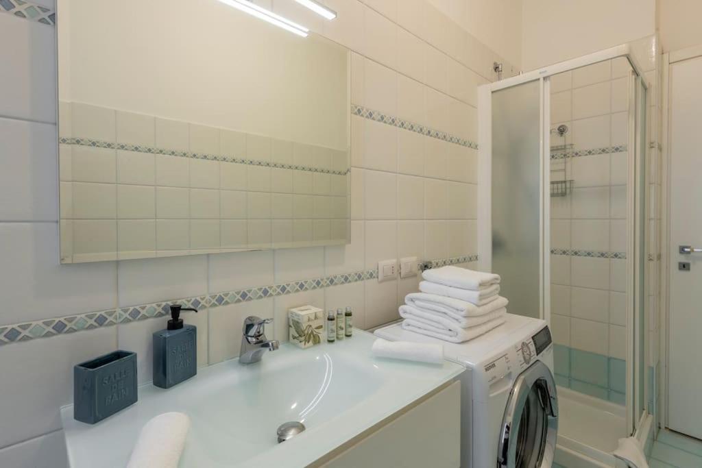 Apartment Bnbutler - Strigelli, 13 - Accogliente Bilocale Con Balcone