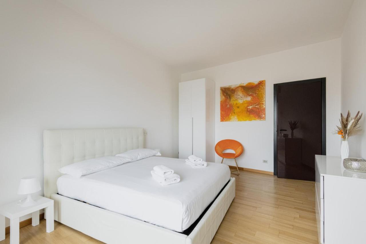 Easylife - Elegante Attico 2 Min Da Parco Sempione Apartamento