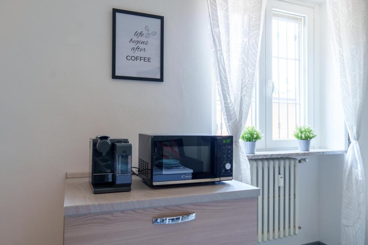 Apartamento Duomo/linate Parcheggi Gratis E Tram Sotto Casa
