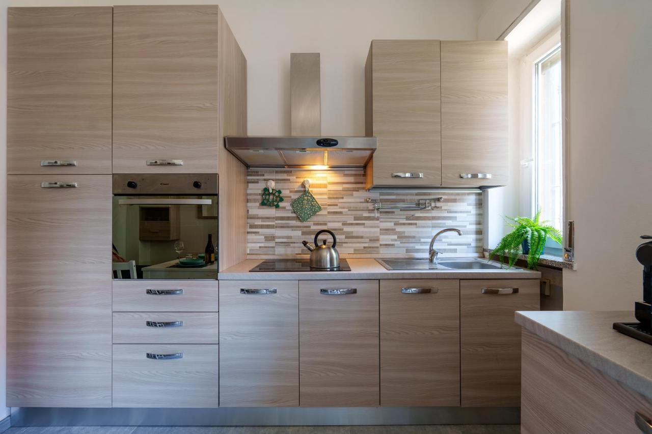 Apartamento Duomo/linate Parcheggi Gratis E Tram Sotto Casa