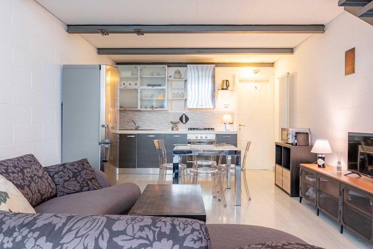 Guest Planet - Splendido Loft Dergano M3 * Mailand