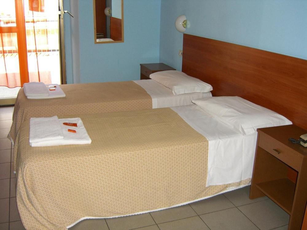 Hotel Mercurio Milan