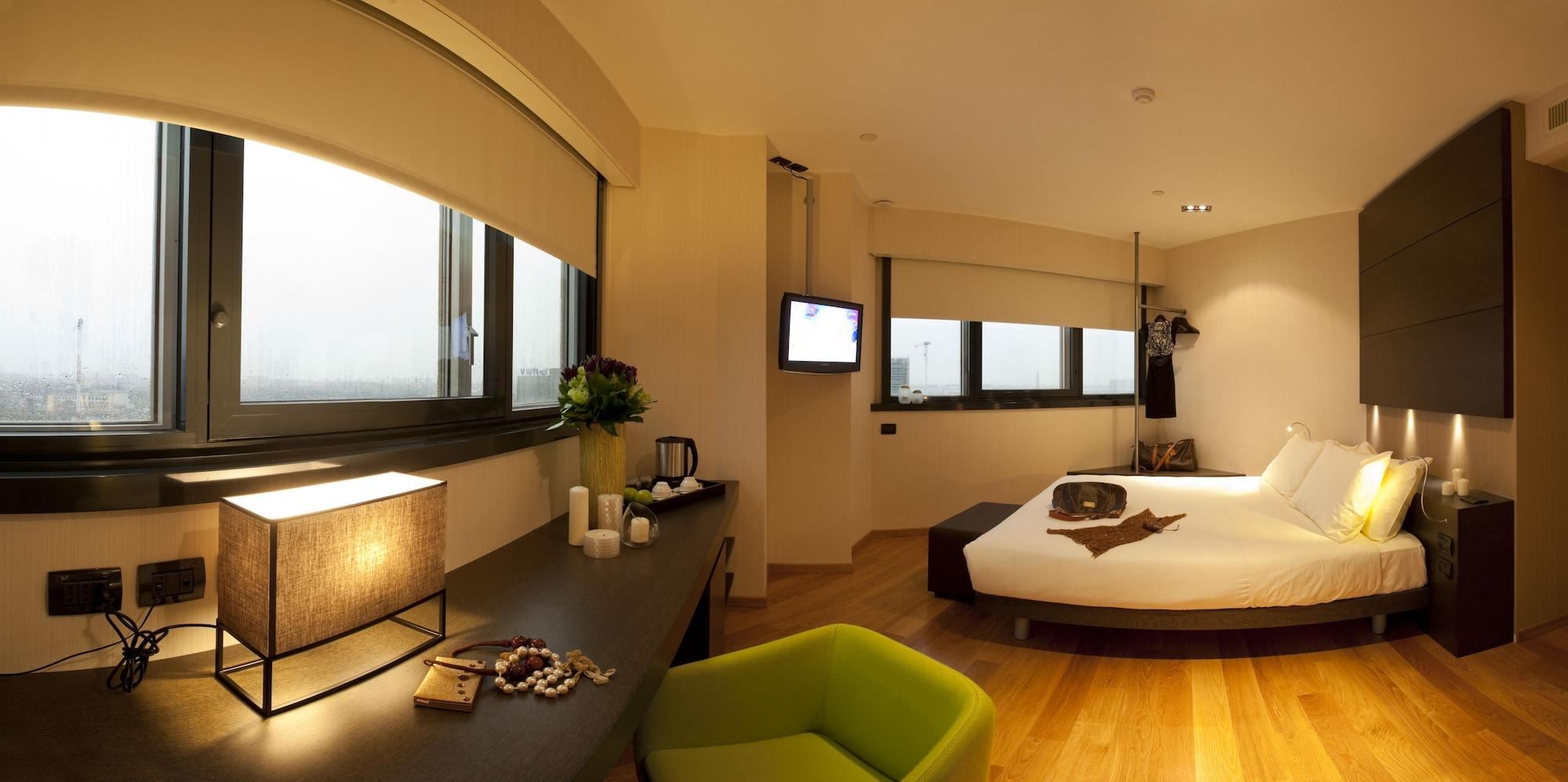 Best Western Plus The Hub Hotel 4*