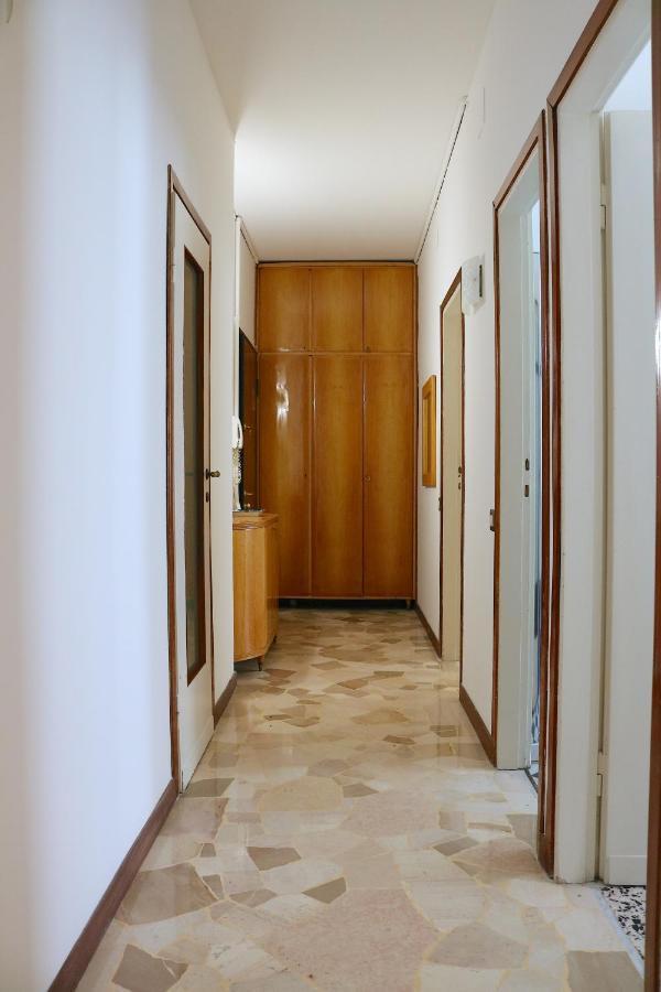 Frattini Comfy Family - 4 People Apartment Mailand