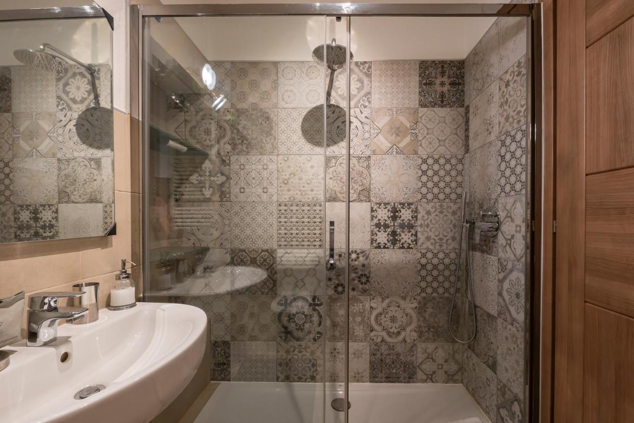 Ihost Luxury - Savona 112