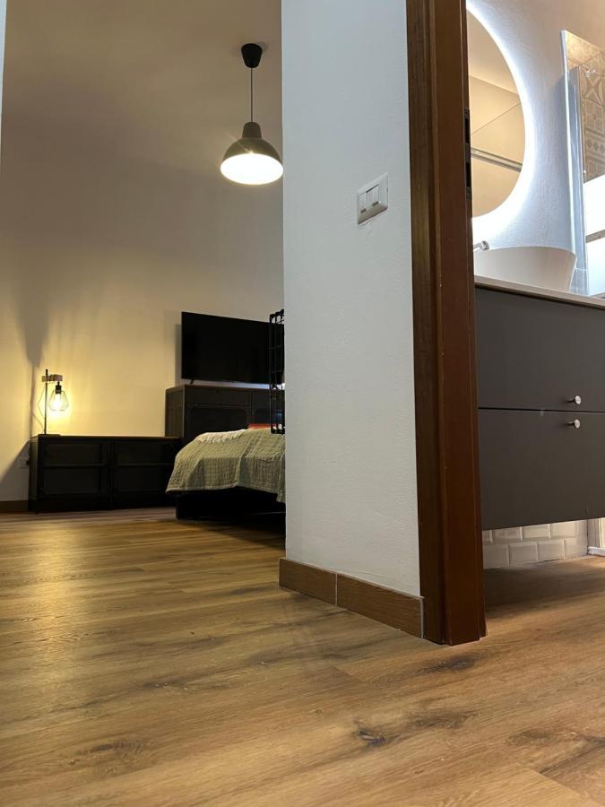 Stylish 3 Km Away From Duomo - Netflix, Wi-fi, All Comforts Included * Mailand