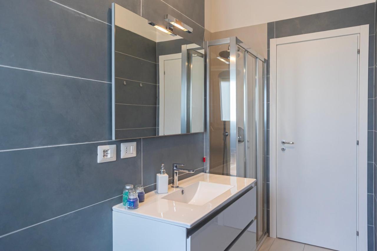 Apartment Elegante Bilocale In Corso Lodi/brenta *