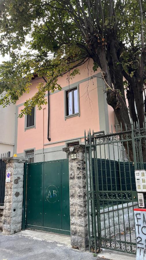 Fiera Milano-city Life Free Parking Anglia' S Bridge Aparthotel Mailand
