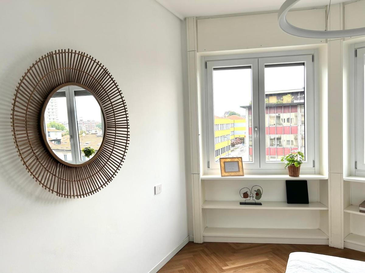 Your Window On The City - Via Gioia Milão