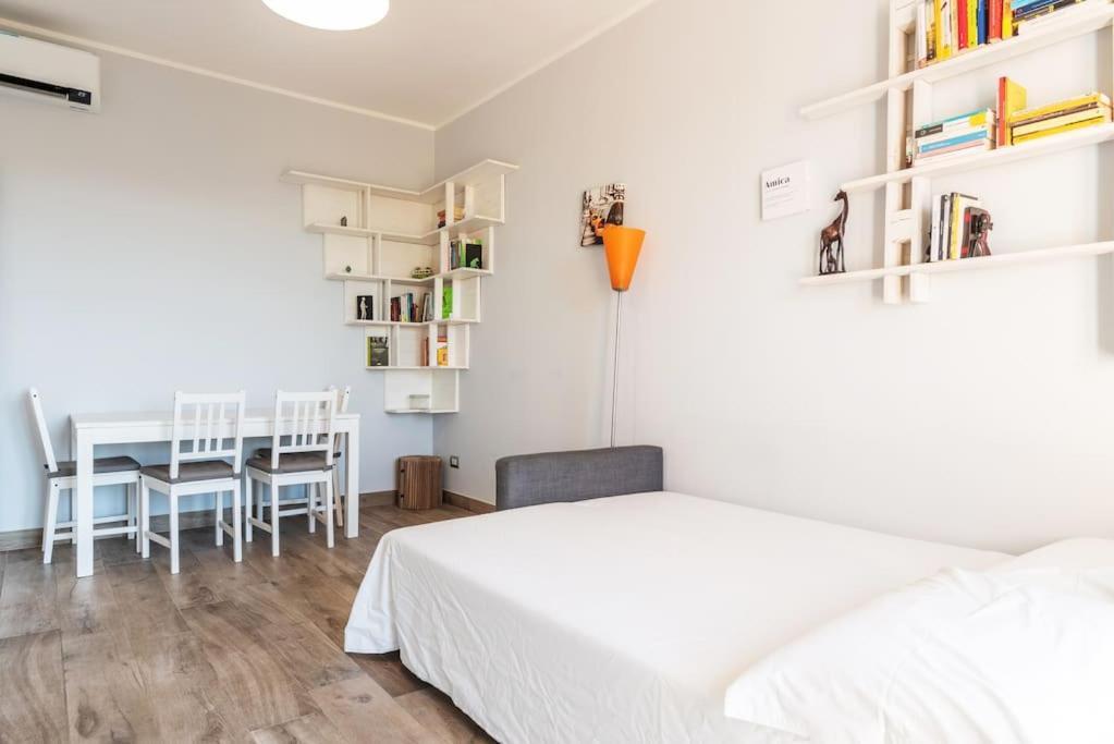 Apartment Il Bilocale In Caterina Da Forli Milan