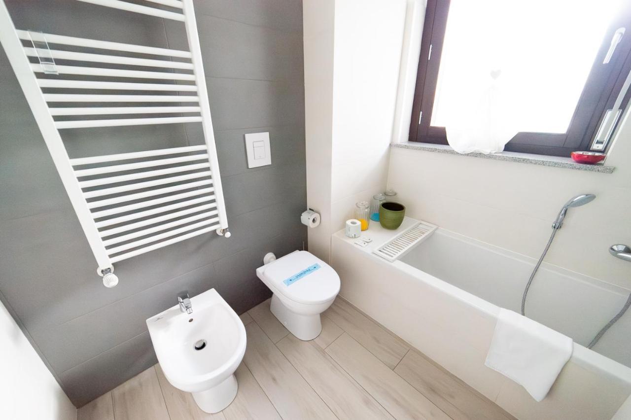 Hbhall 9 Apartment Milan
