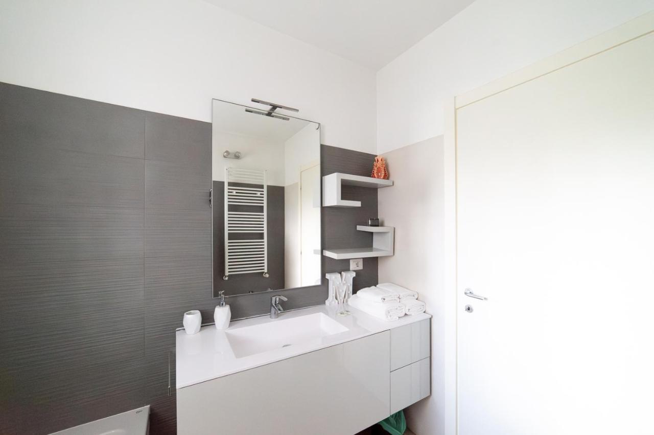 Hbhall 9 Apartment Milan