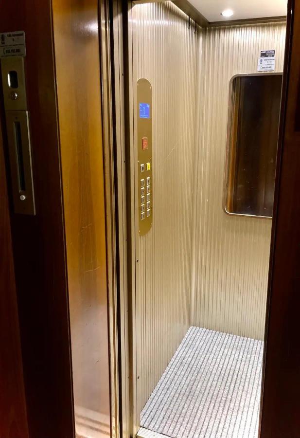 Apartment Luxury 2 Bedroom Apartament, Close To San Siro, Fiera And 10 Min Metro To Duomo