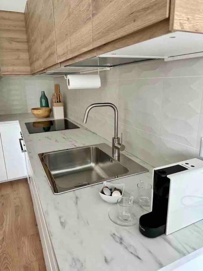 Apartment Luxury 2 Bedroom Apartament, Close To San Siro, Fiera And 10 Min Metro To Duomo Mailand