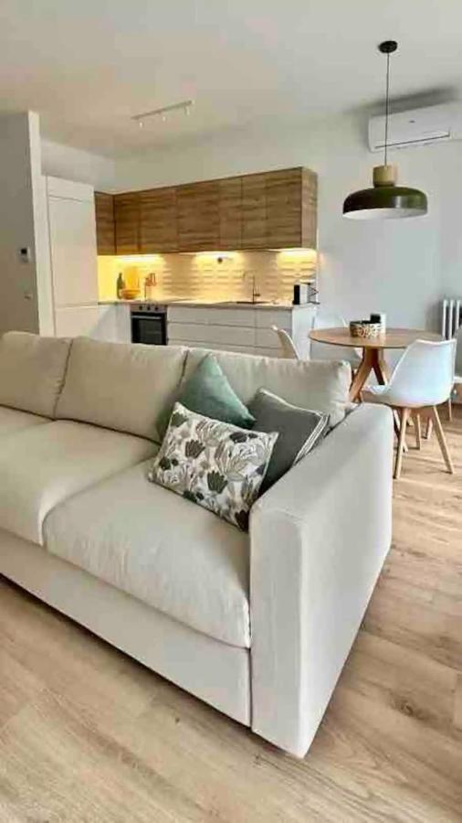 Luxury 2 Bedroom Apartament, Close To San Siro, Fiera And 10 Min Metro To Duomo * Mailand