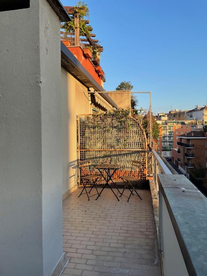 B Apartment *
