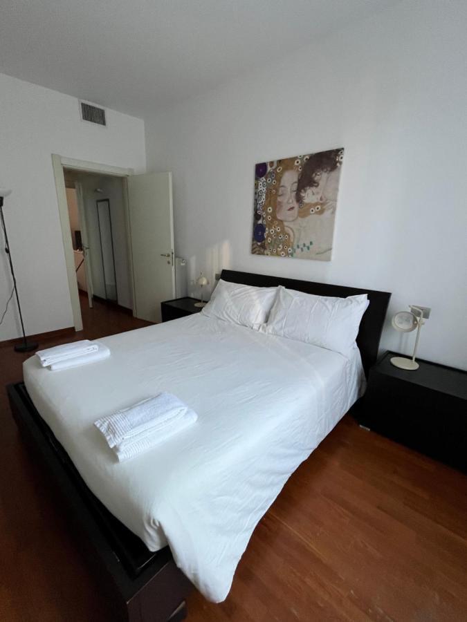 Apartment Bilocale Zona Tortona Mailand