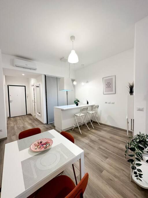 7 Min Duomo La Boutique Milan